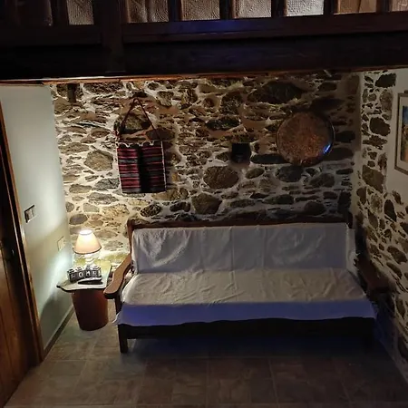πέτροκτιστο σπίτι. Stone House 度假居 *