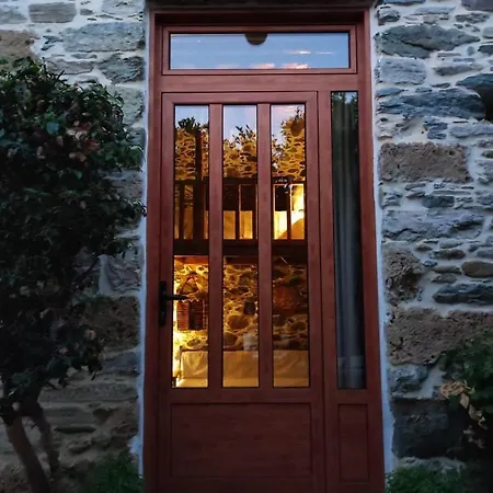 πέτροκτιστο σπίτι. Stone House Caristo