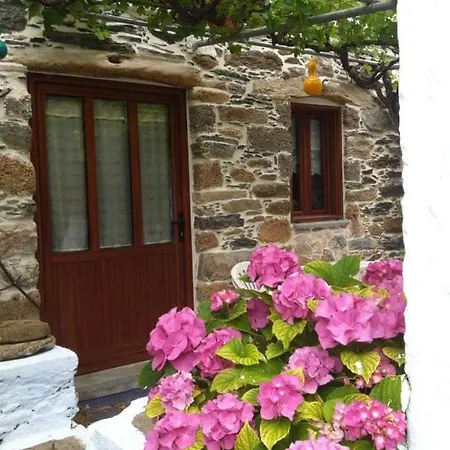 πέτροκτιστο σπίτι. Stone House كاريستوس