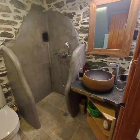 度假居 πέτροκτιστο σπίτι. Stone House 卡利斯托斯