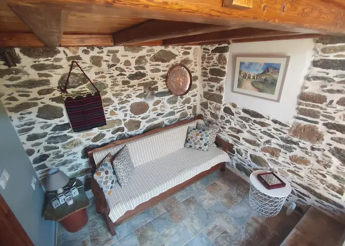 πέτροκτιστο σπίτι. Stone House